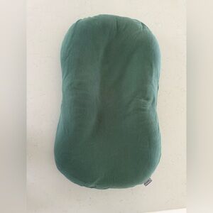 Snuggle Me Organic with cover